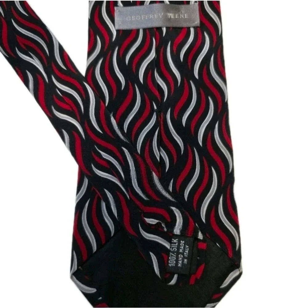 Geoffrey Beene Mens Necktie Tie 100% Silk 59” L 3.75”  W Handmade In Italy